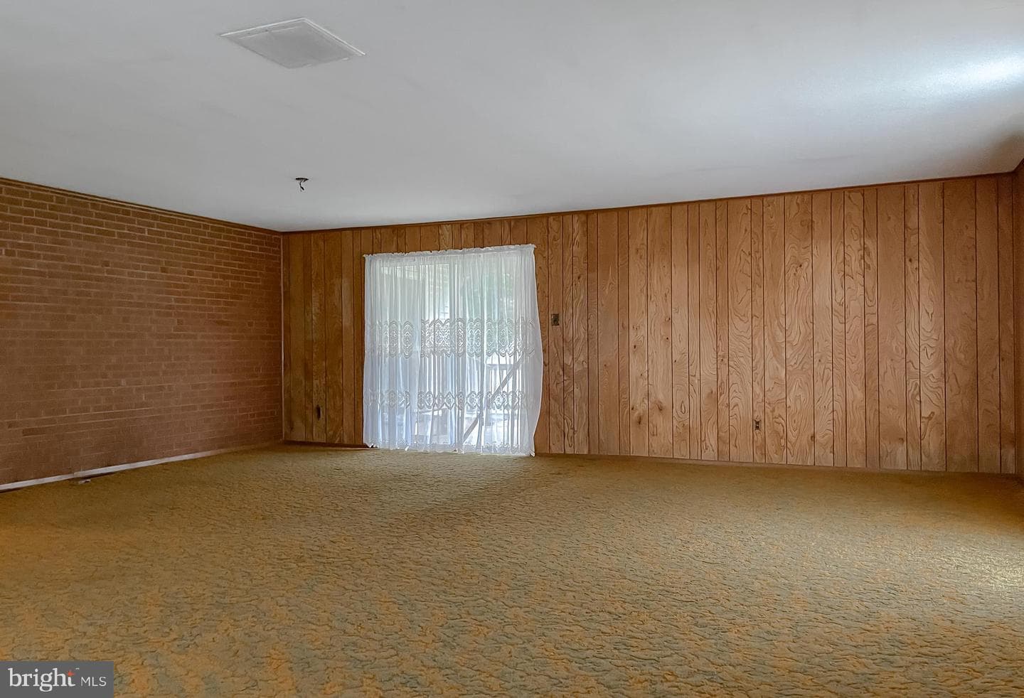 10521 Tippett Road photo 33