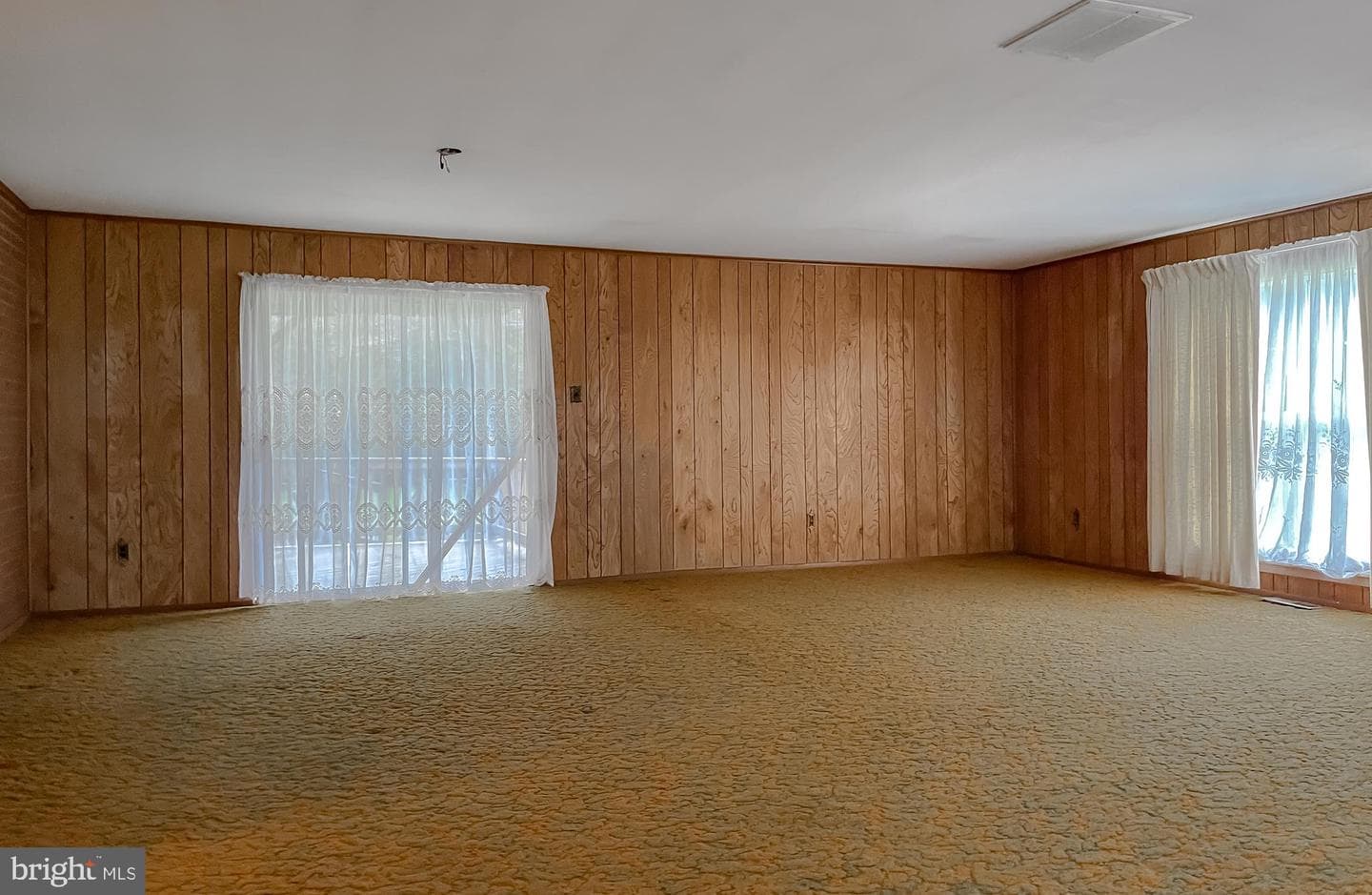 10521 Tippett Road photo 35