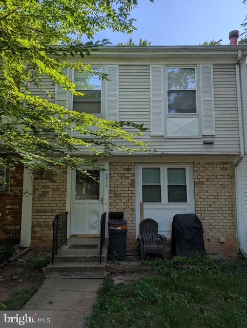 6915 Woodstream Lane photo 1