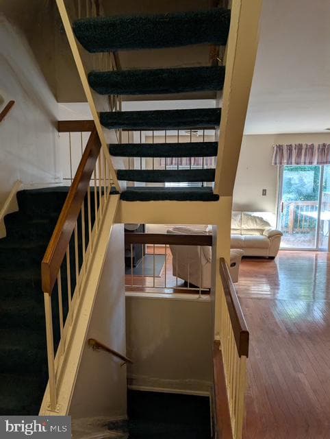 6915 Woodstream Lane photo 7