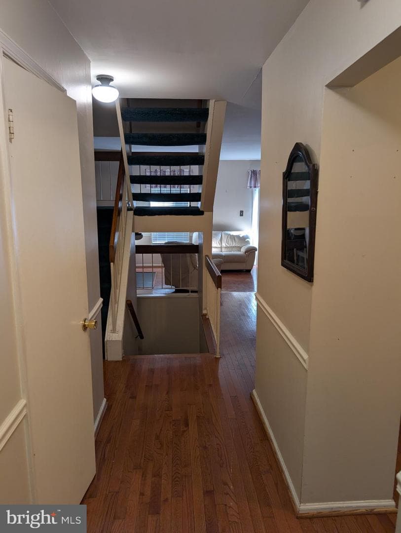 6915 Woodstream Lane photo 9
