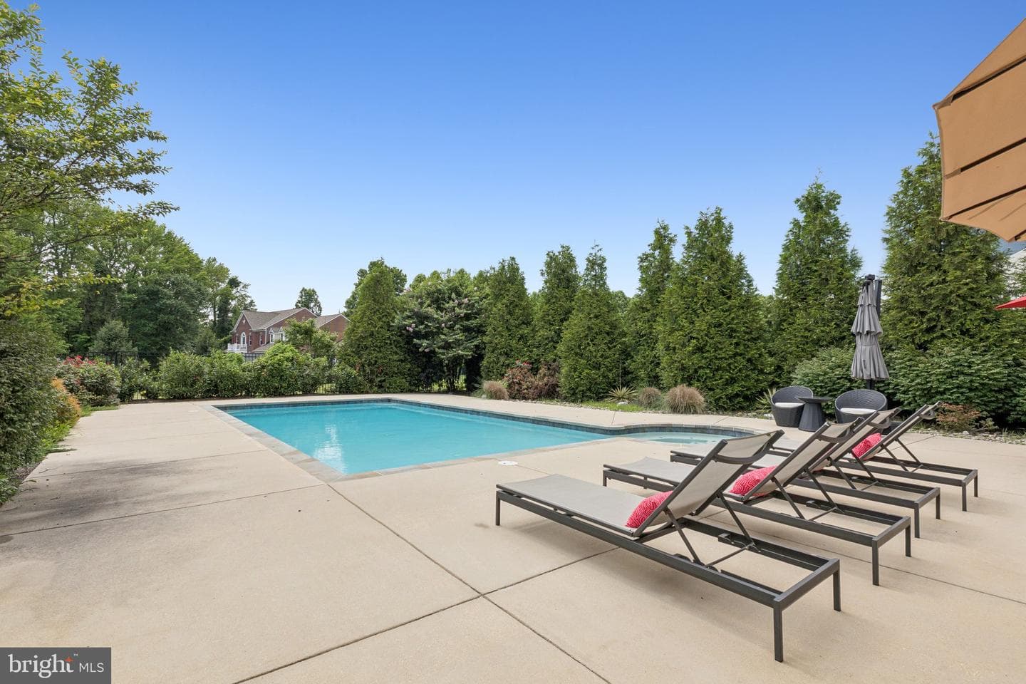 12806 Contee Manor Road photo 4