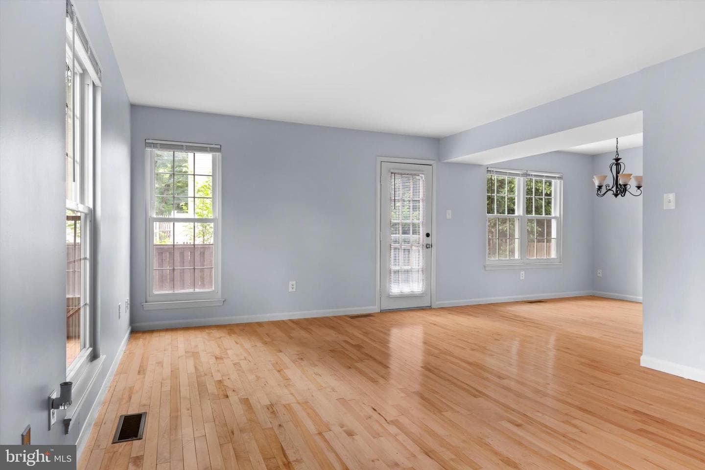 3511 Ellen Court photo 7
