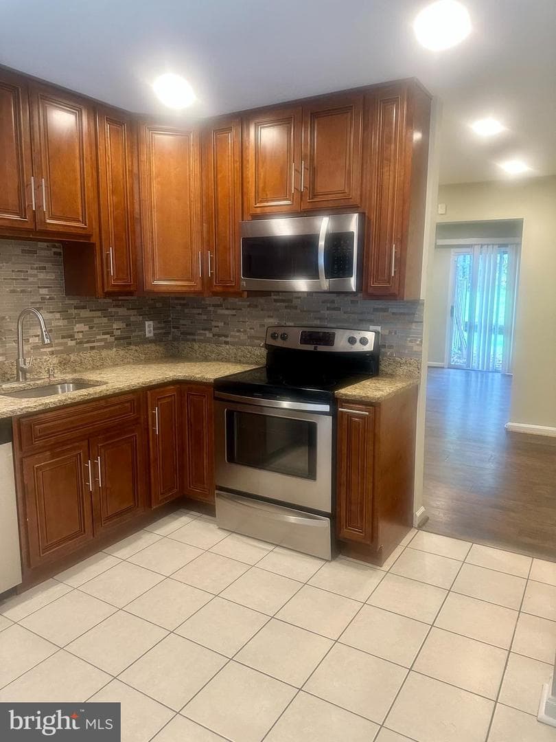 1547 Karen Boulevard photo 5