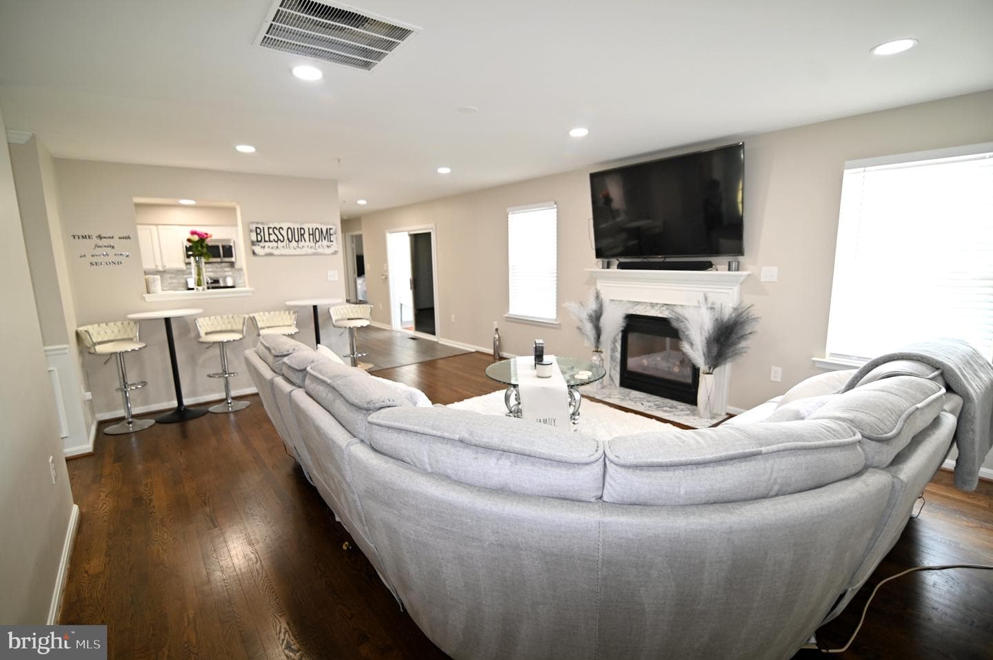 6009 Sellner Lane photo 17