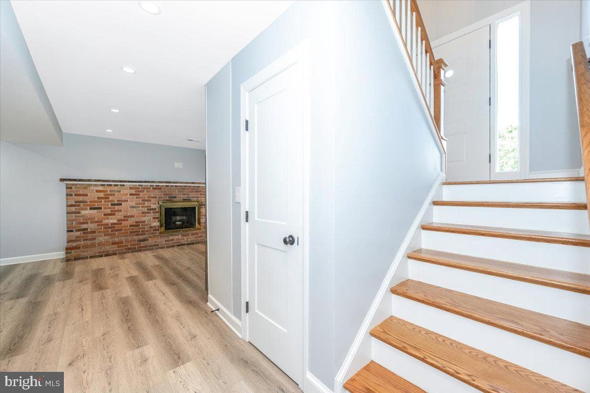 5606 Lansing Drive photo 31