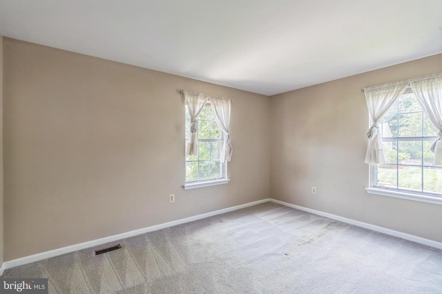 8700 Mount Clair Court photo 24