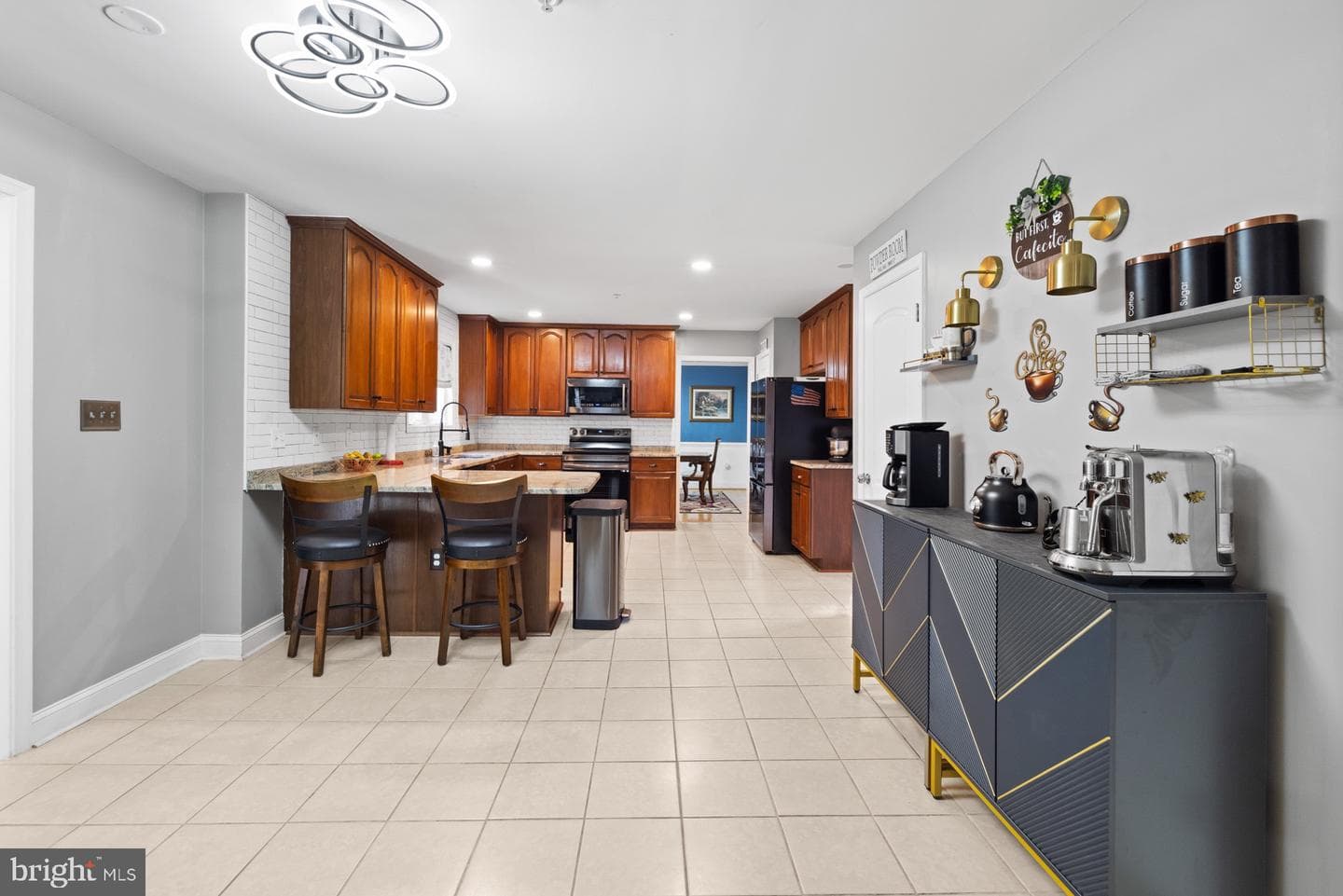 8907 Doris Drive photo 16