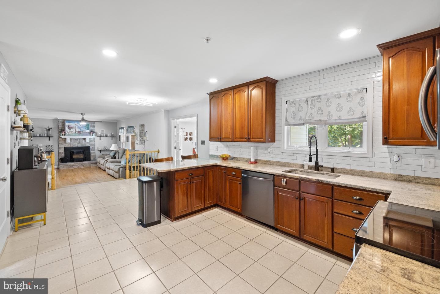 8907 Doris Drive photo 19