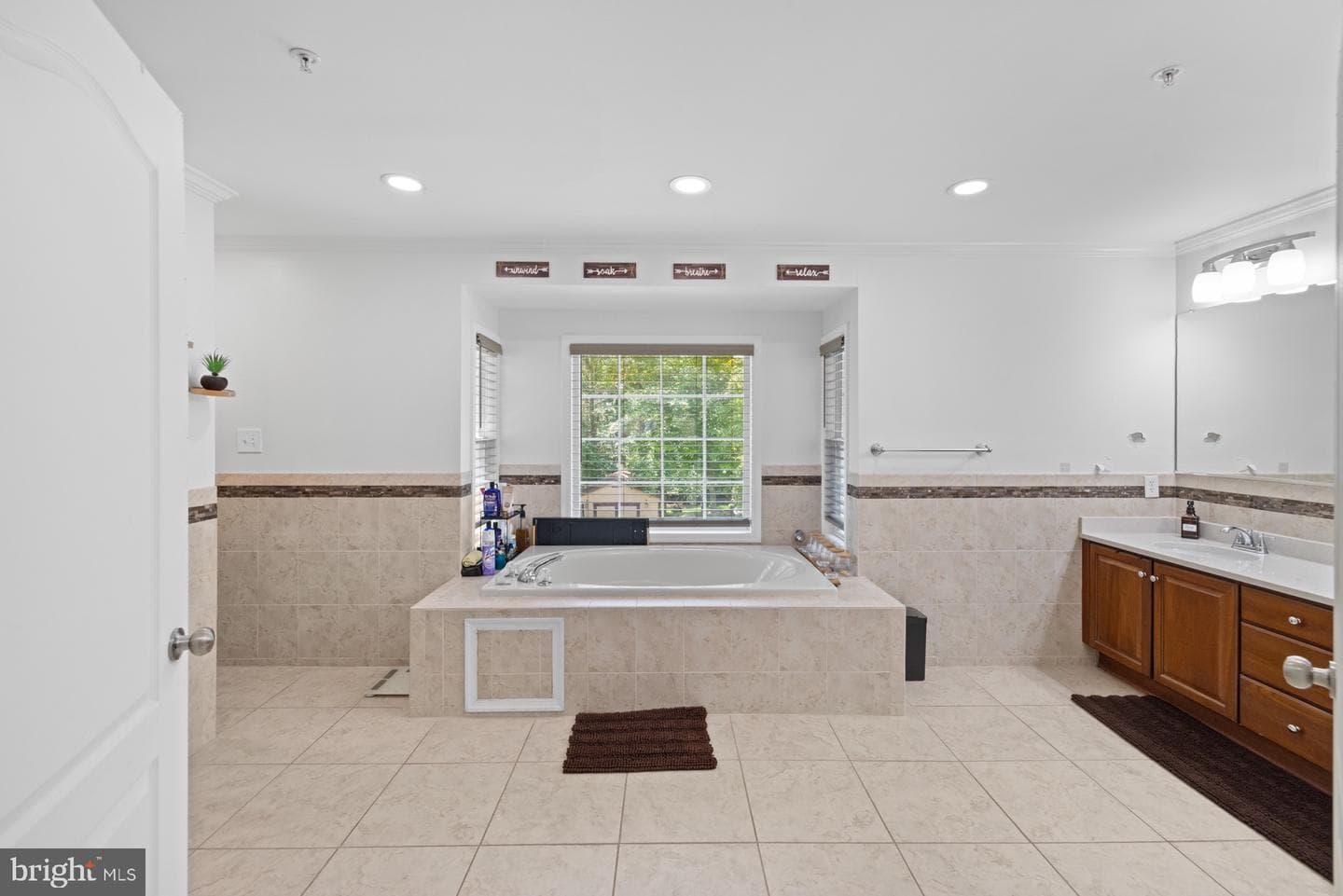 8907 Doris Drive photo 36