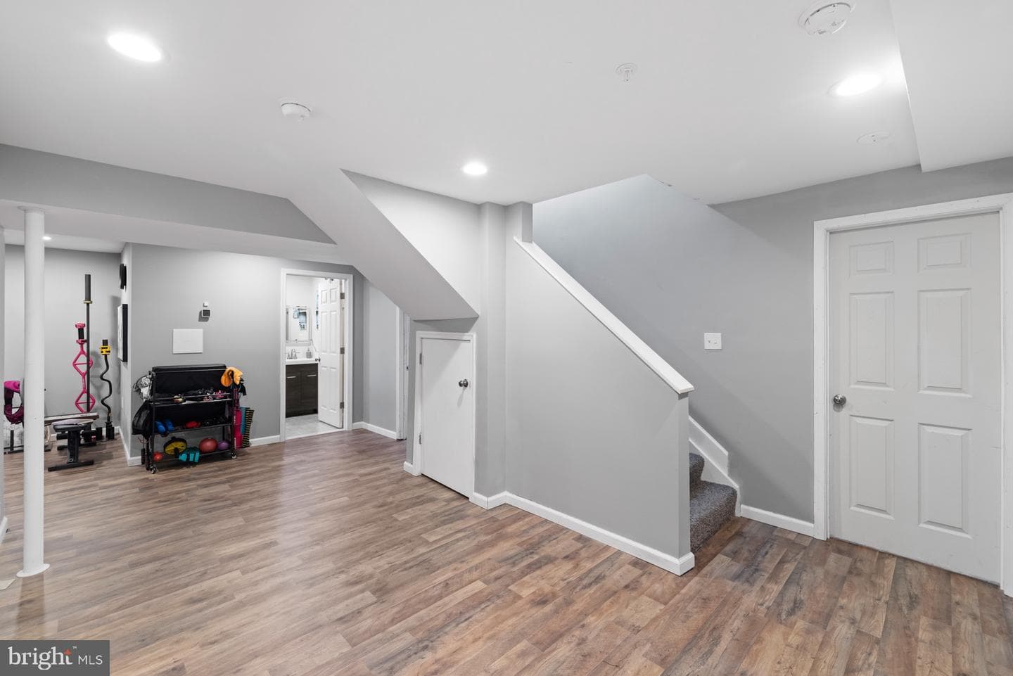 8907 Doris Drive photo 47