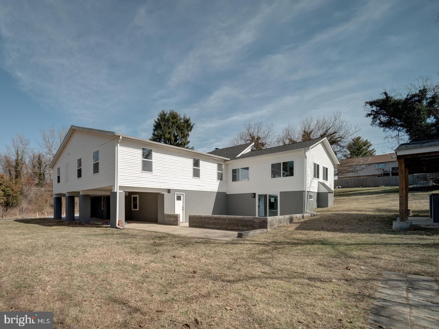 1501 Pine Grove photo 102