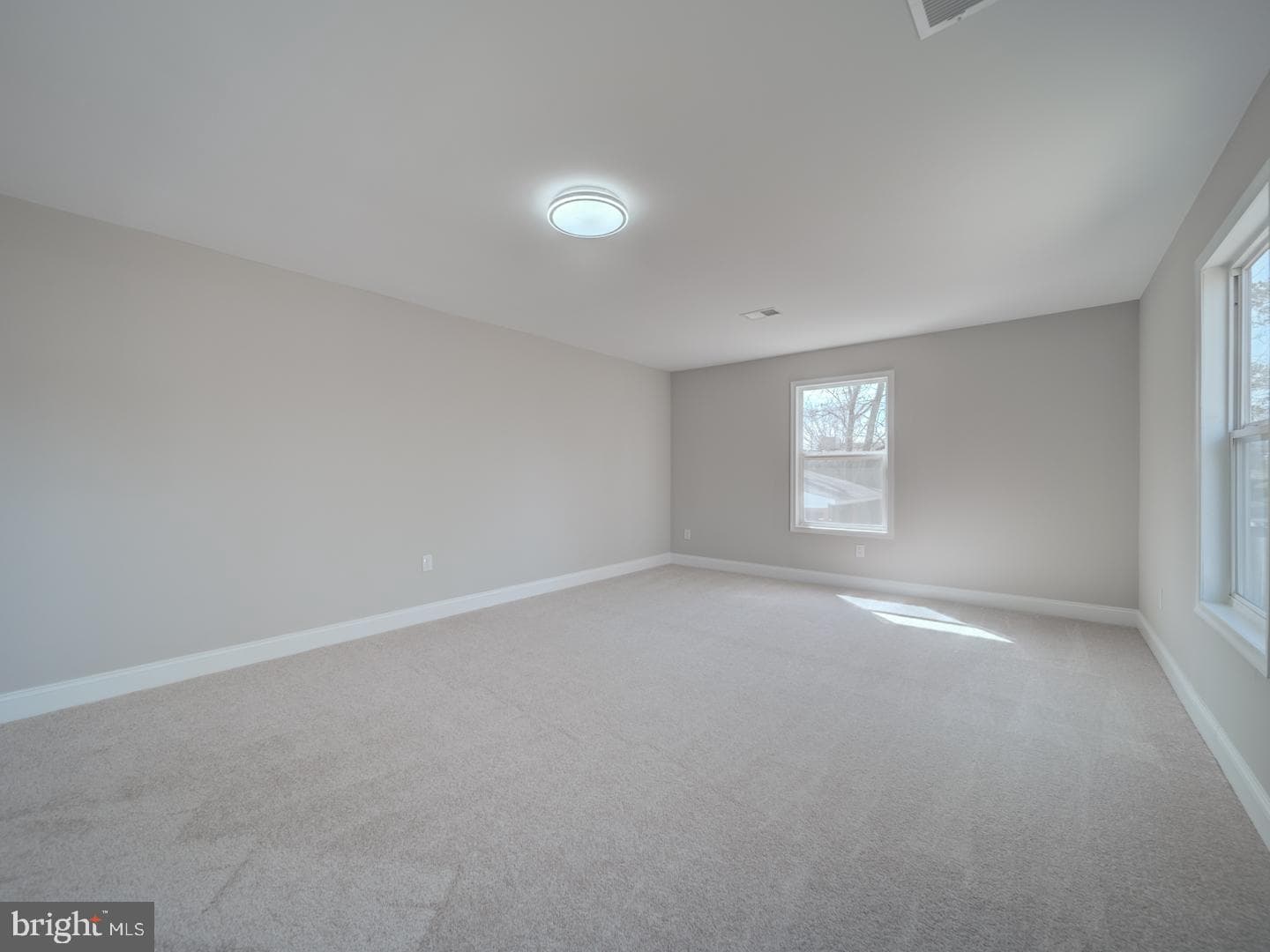 1501 Pine Grove photo 34