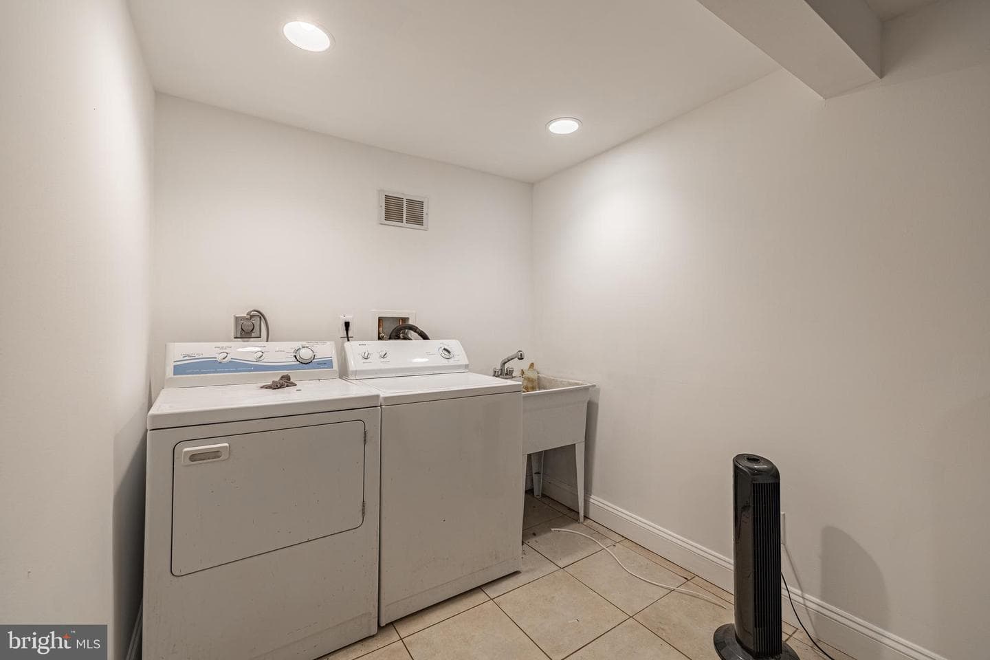 6100 Elder Street photo 15