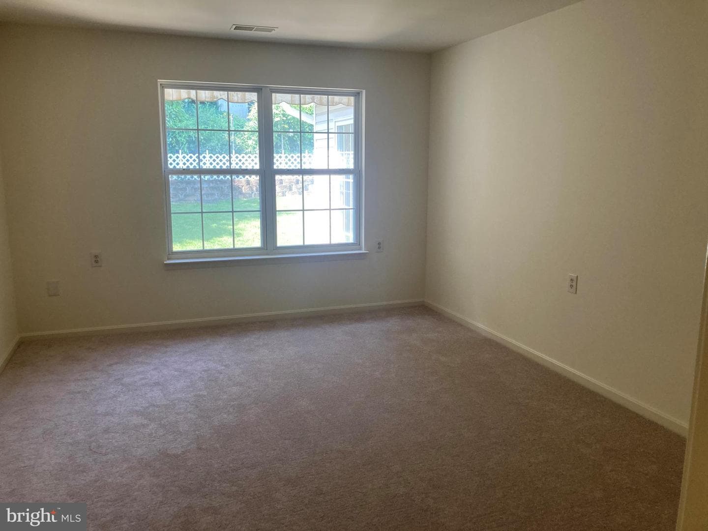 7404 Berryleaf Drive photo 10