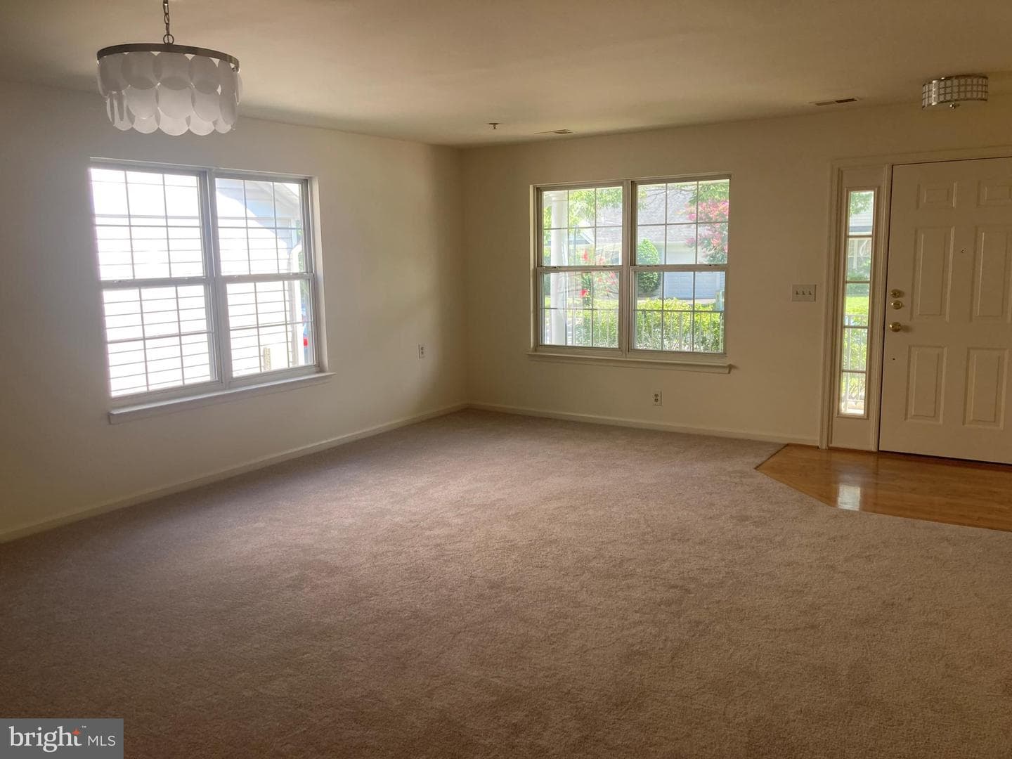 7404 Berryleaf Drive photo 3