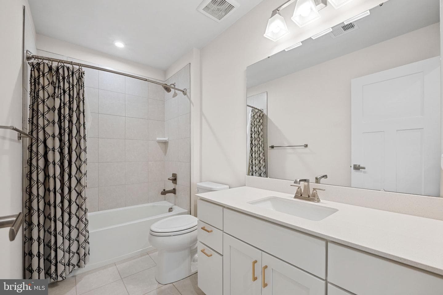 14905 Townshend Terrace Avenue photo 24