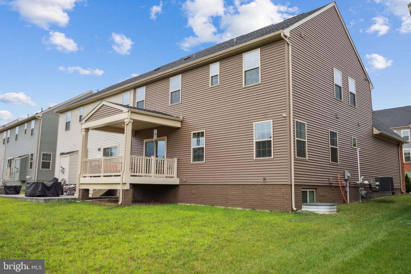 14905 Townshend Terrace Avenue photo 34