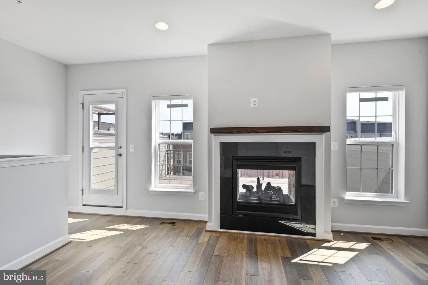 619 Skiff Way photo 21