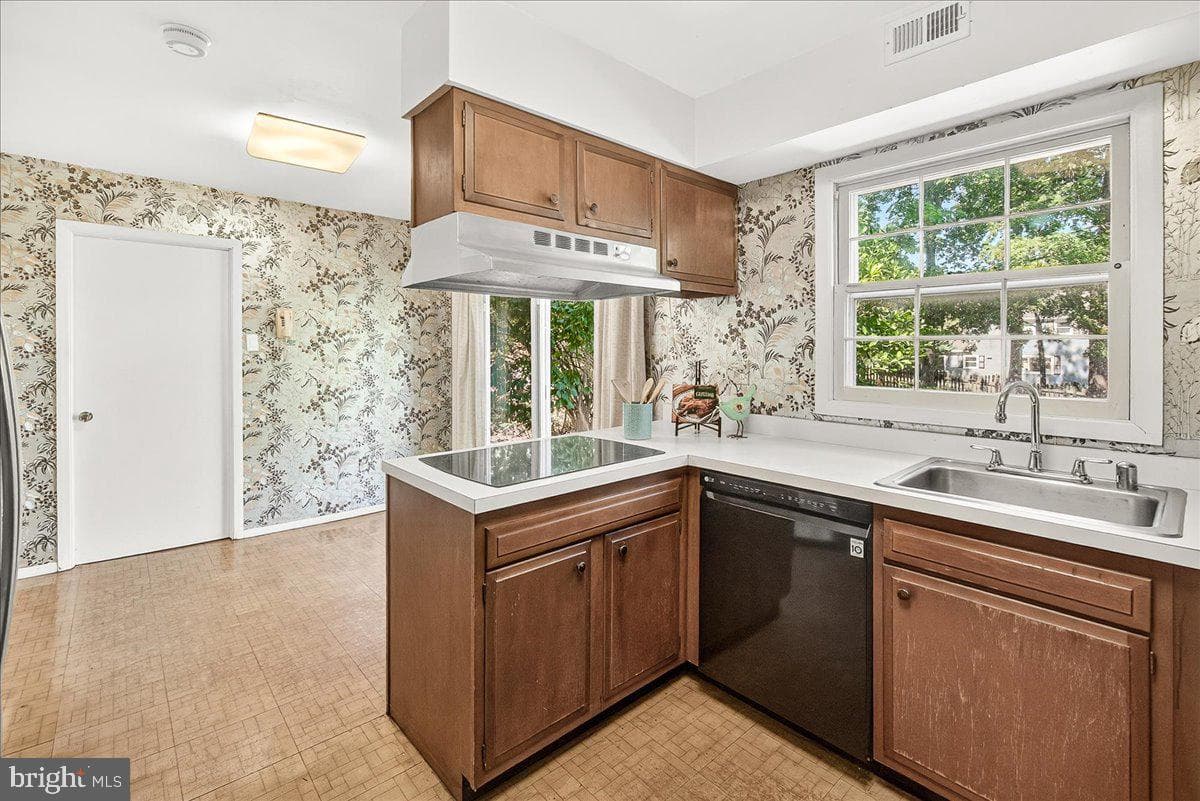 12202 Brittany Place photo 18