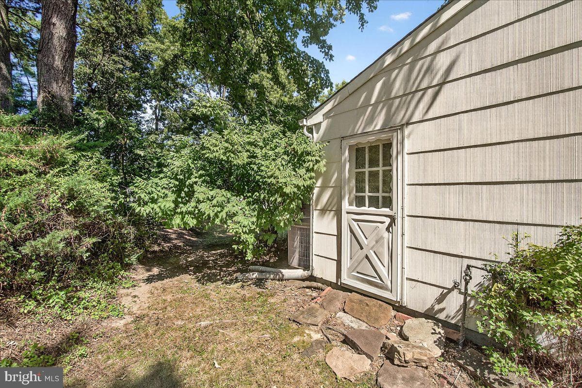 12202 Brittany Place photo 38