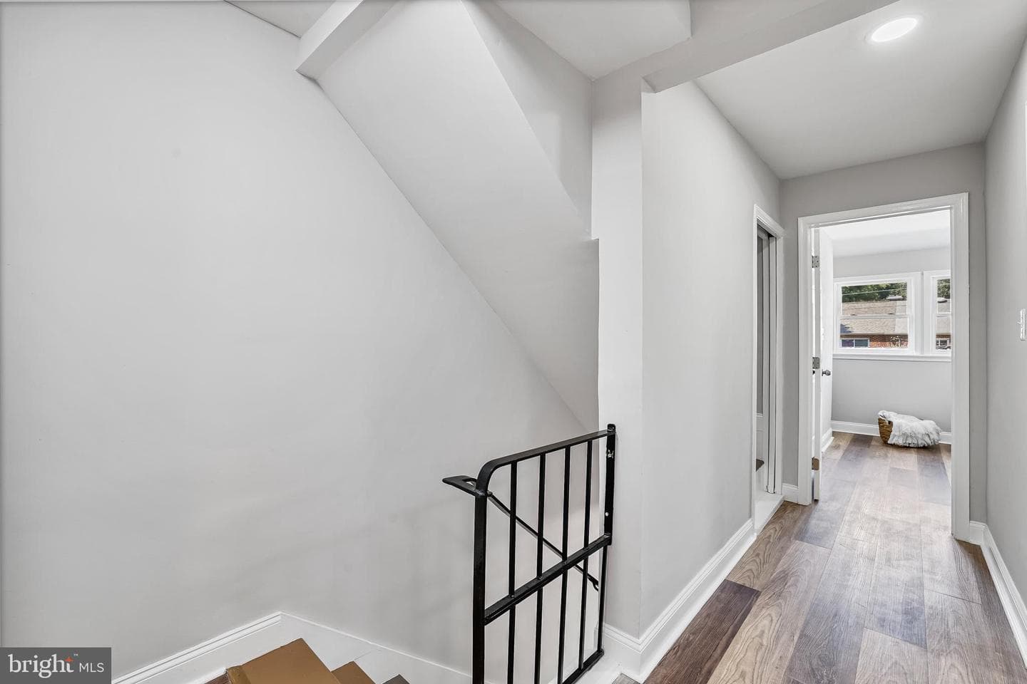 6011 Longfellow Street photo 18