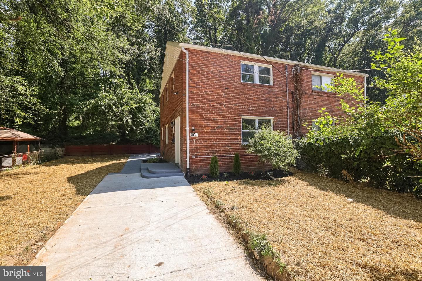 6011 Longfellow Street photo 27