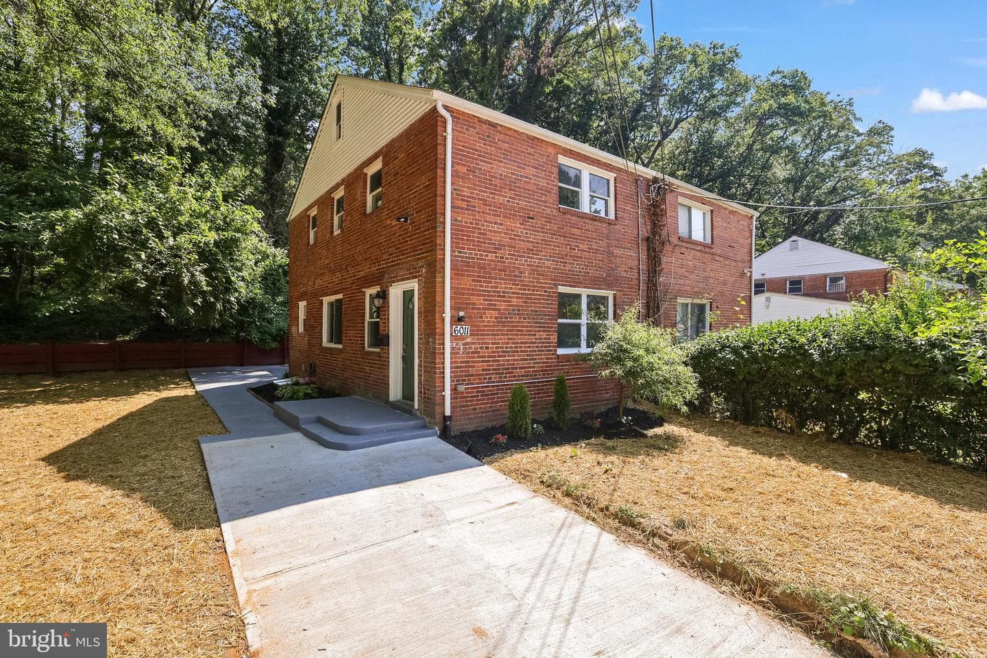 6011 Longfellow Street photo 29