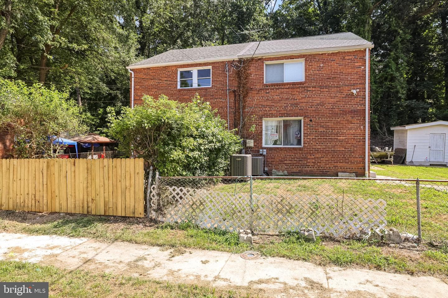 6011 Longfellow Street photo 30