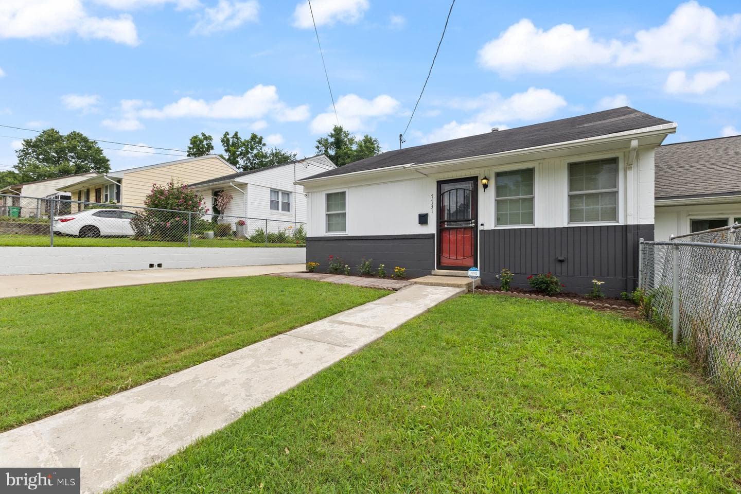 7731 Oxman Road photo 2