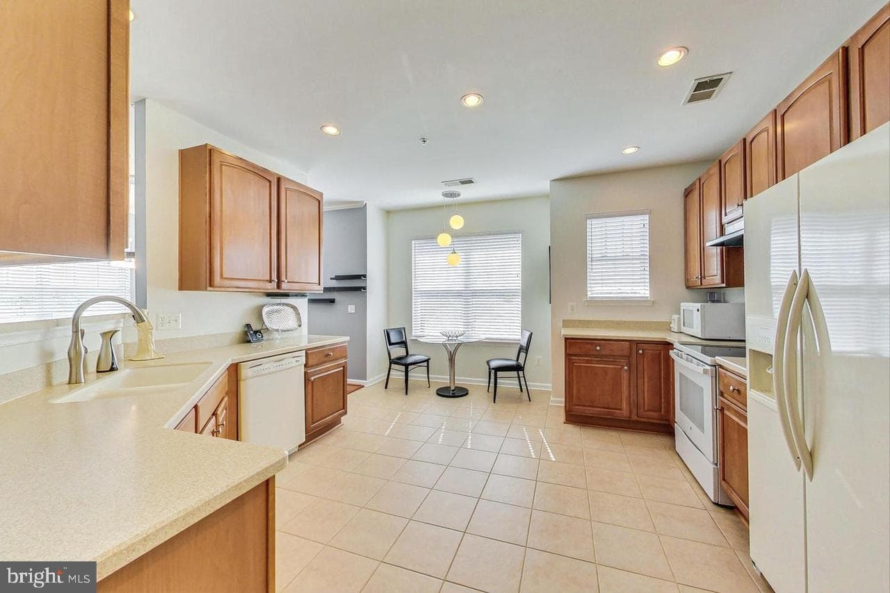 13501 Belle Chasse Boulevard #414 photo 8