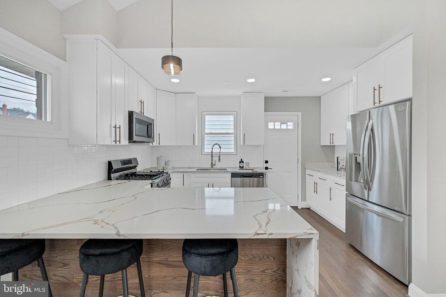 6207 Addison Road photo 12