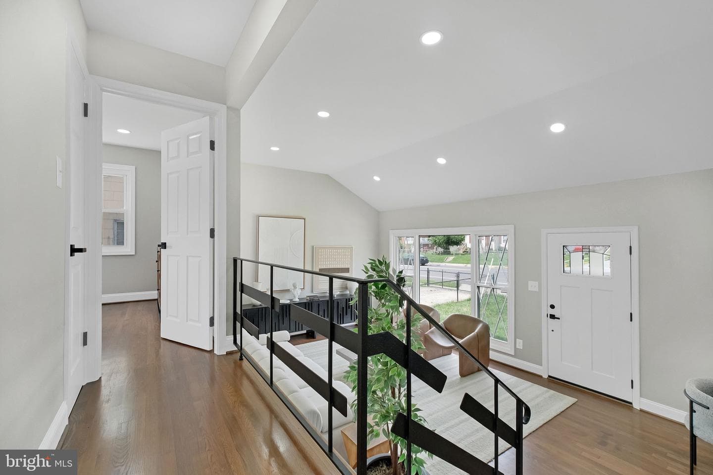 6207 Addison Road photo 9