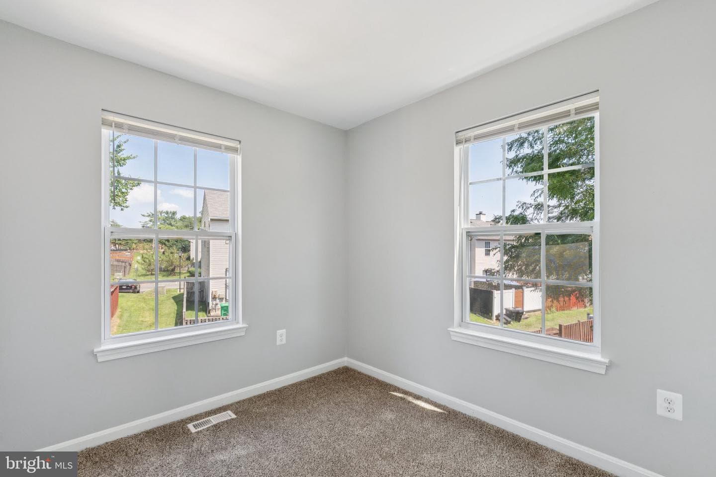 5236 Daventry Terrace photo 12