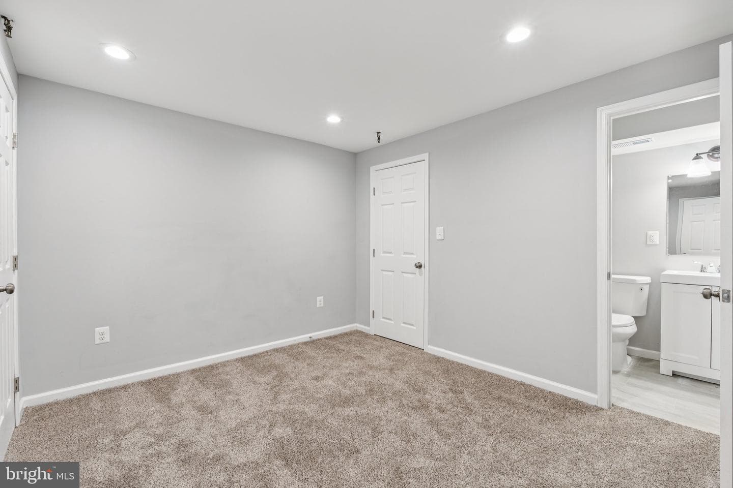 5236 Daventry Terrace photo 15