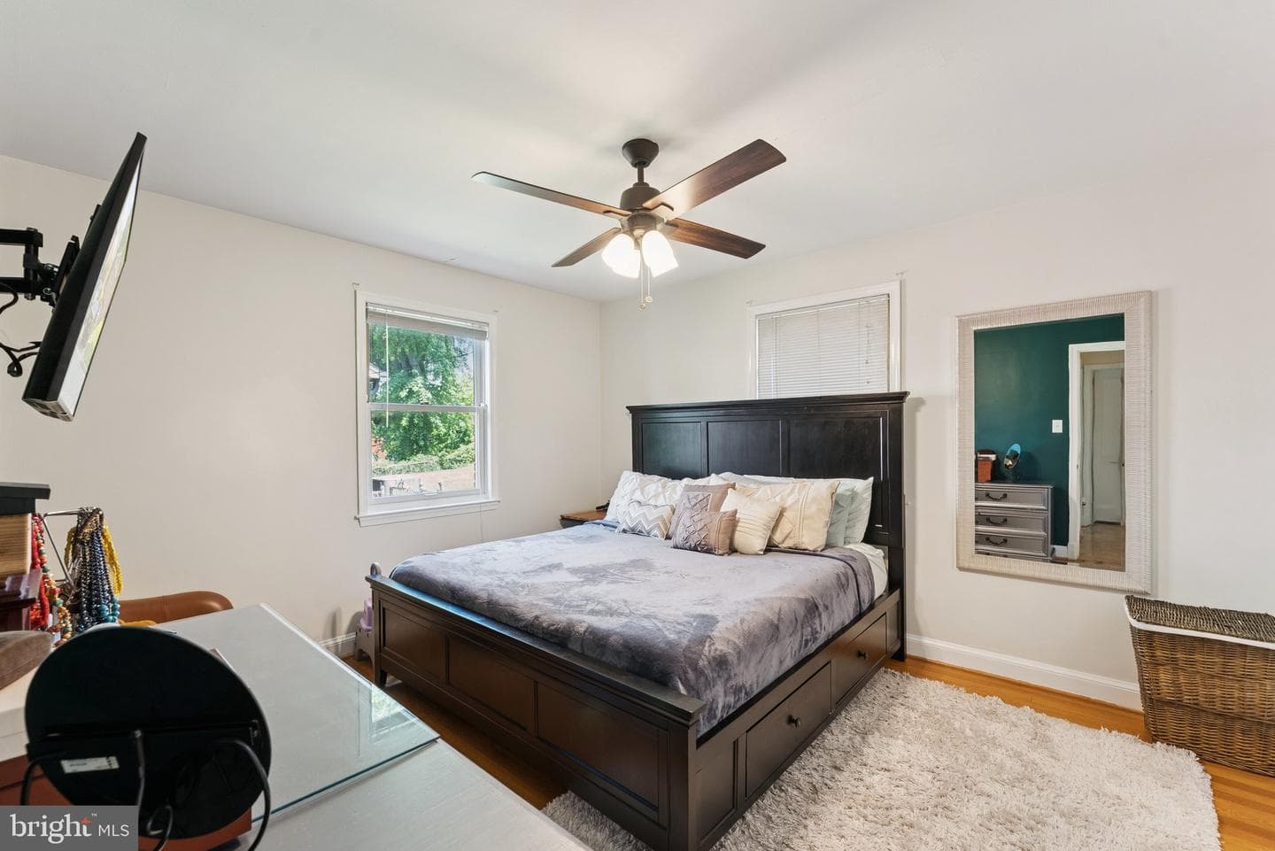 3428 25th Avenue photo 12