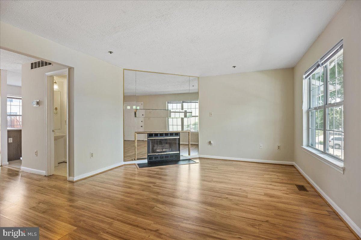 5242 Daventry Terrace photo 2