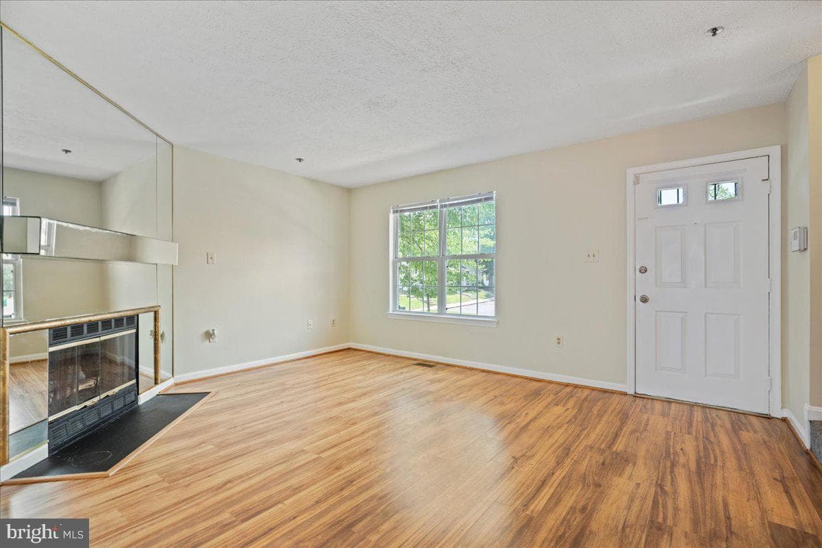 5242 Daventry Terrace photo 4
