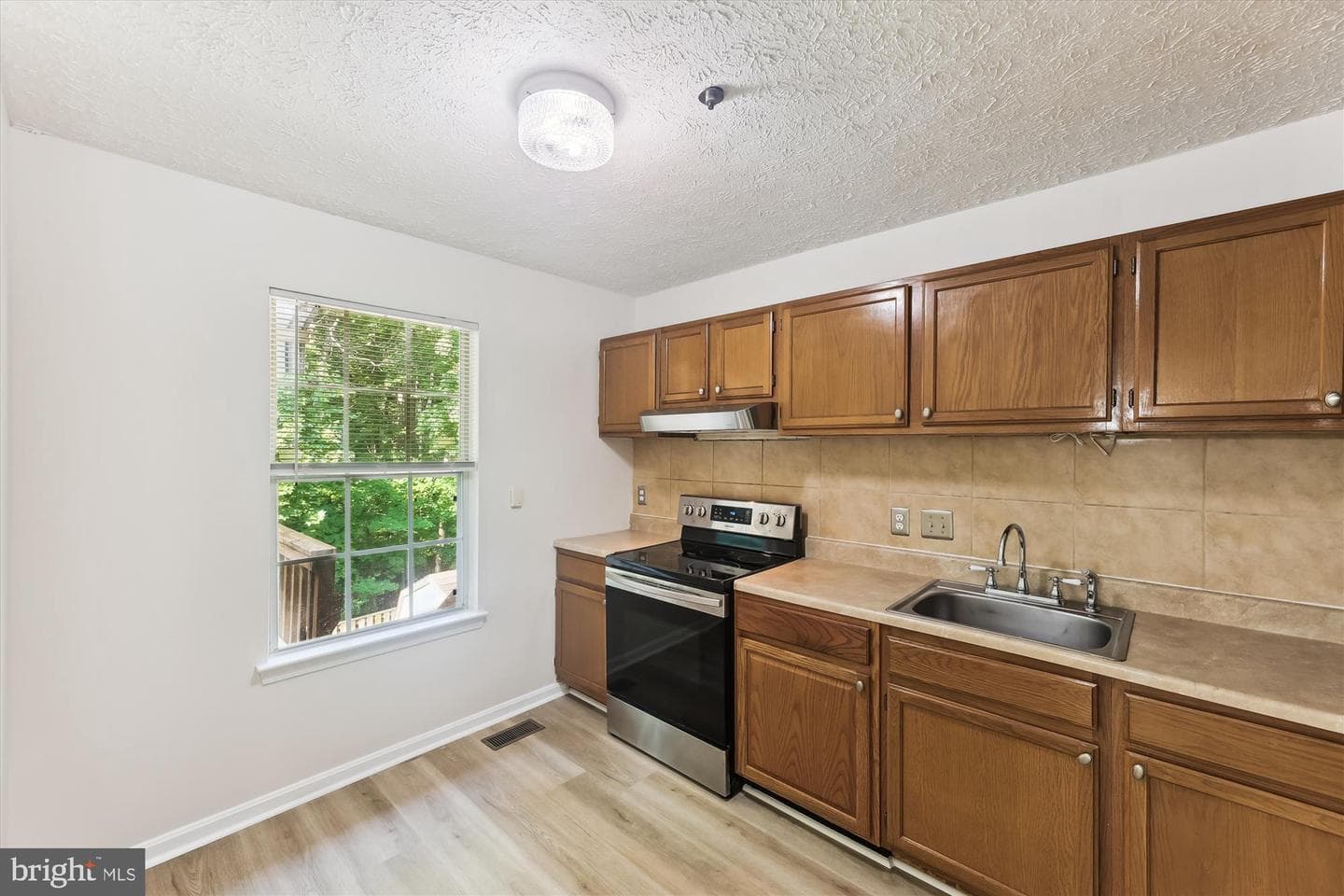 4125 Silver Park Terrace photo 6