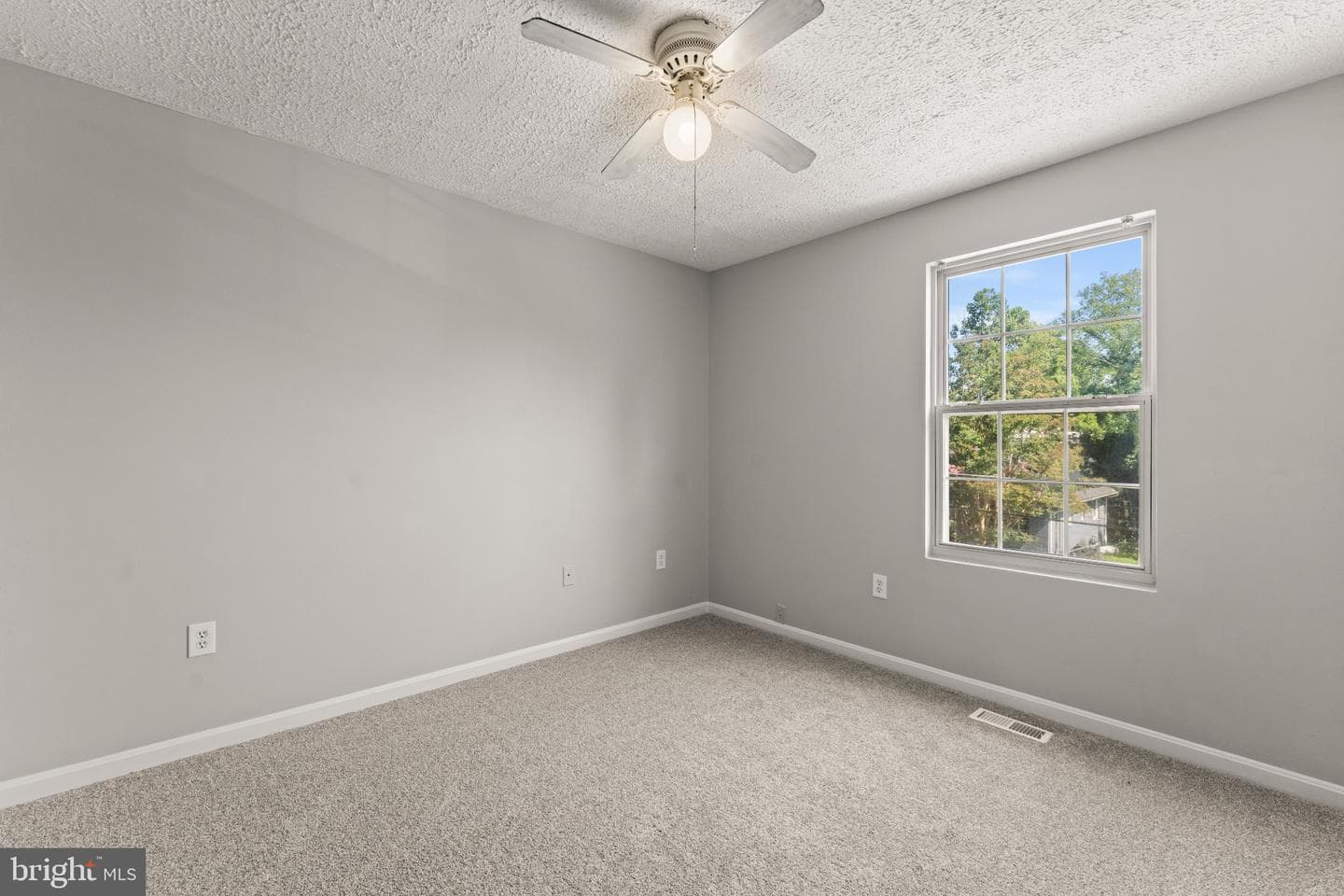 5909 K Street photo 20