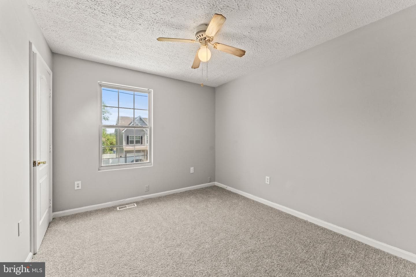 5909 K Street photo 21