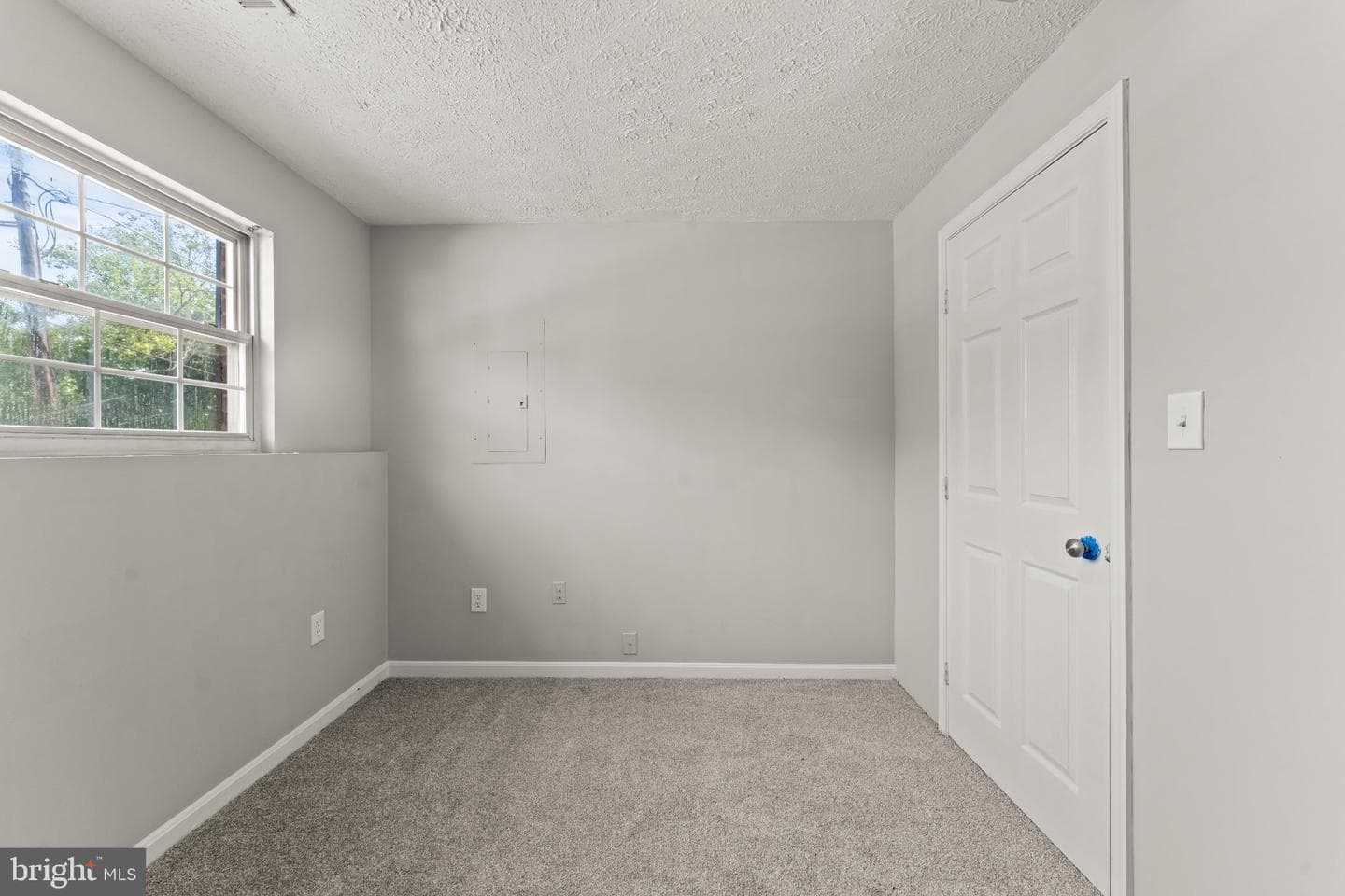 5909 K Street photo 23