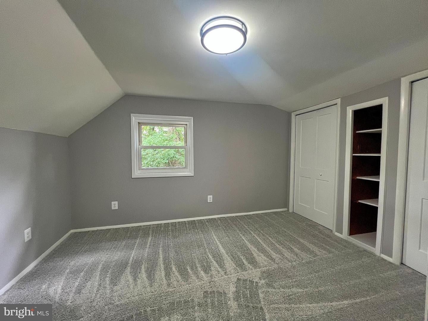 7118 Foster Street photo 13