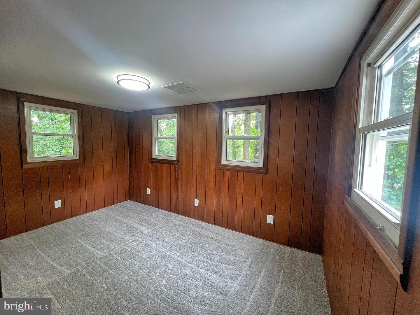 7118 Foster Street photo 14