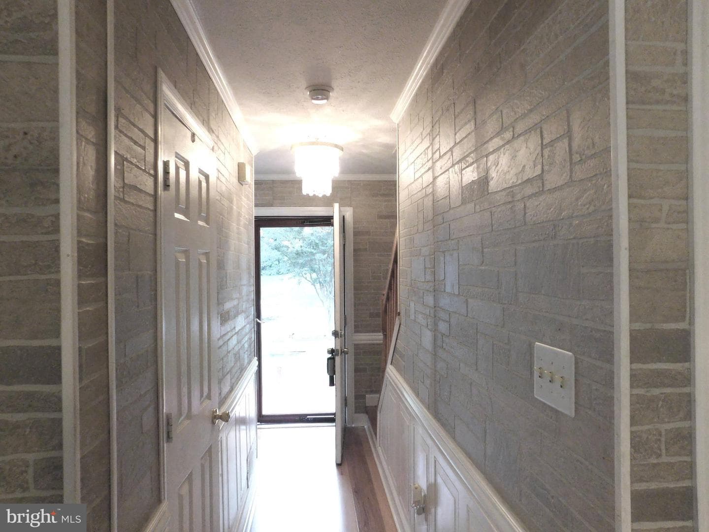 1712 Dennis Court photo 20