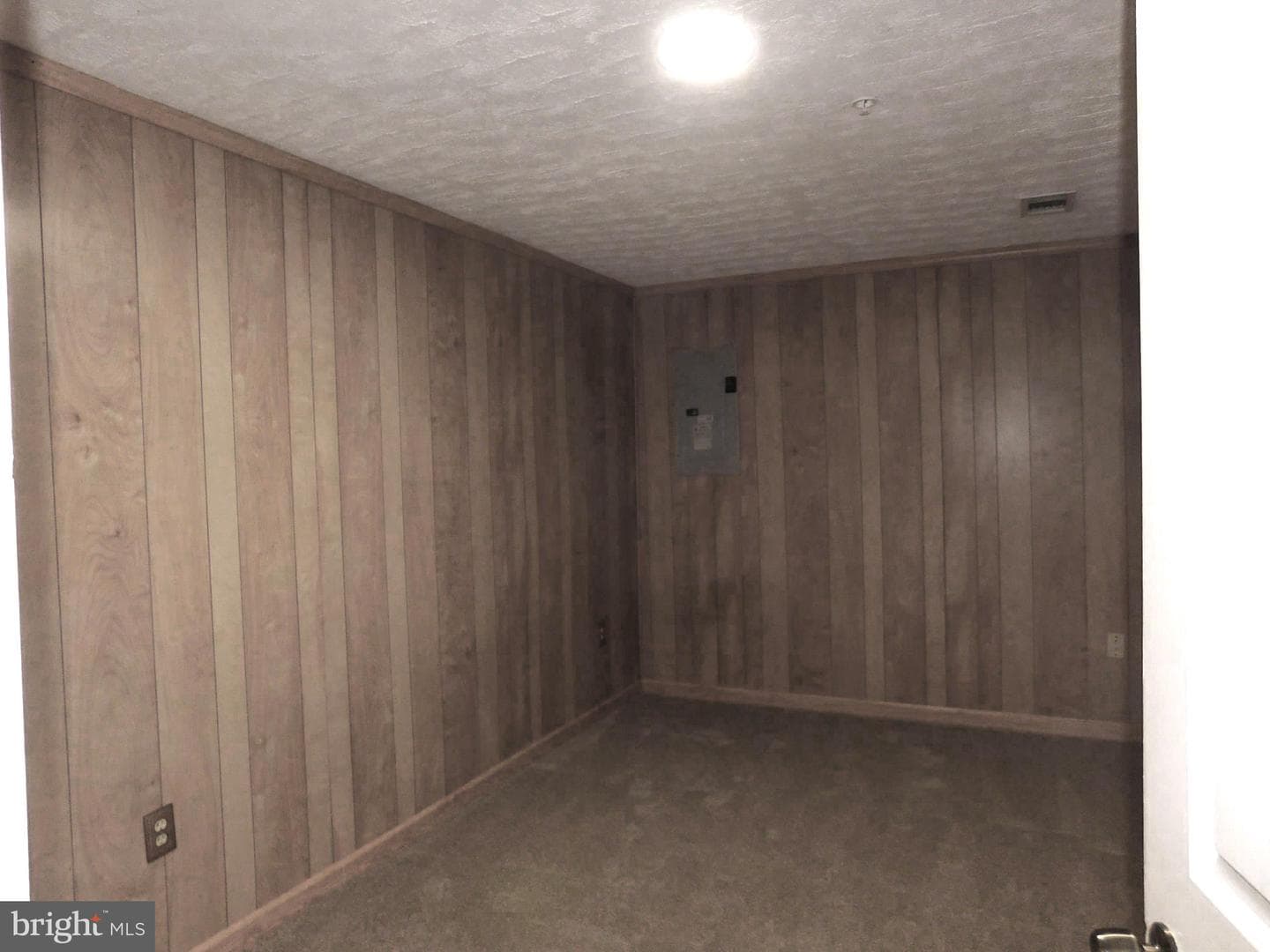 1712 Dennis Court photo 41