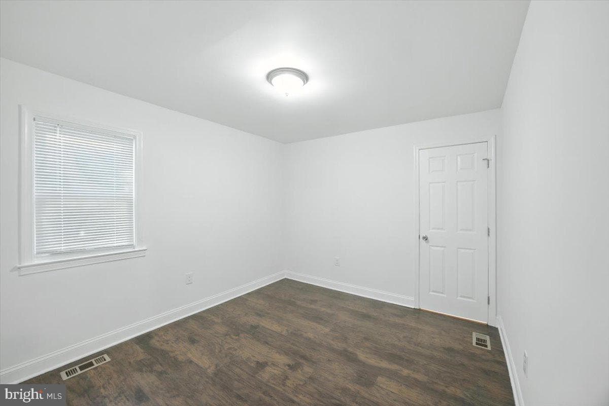 4617 Heath Street photo 16