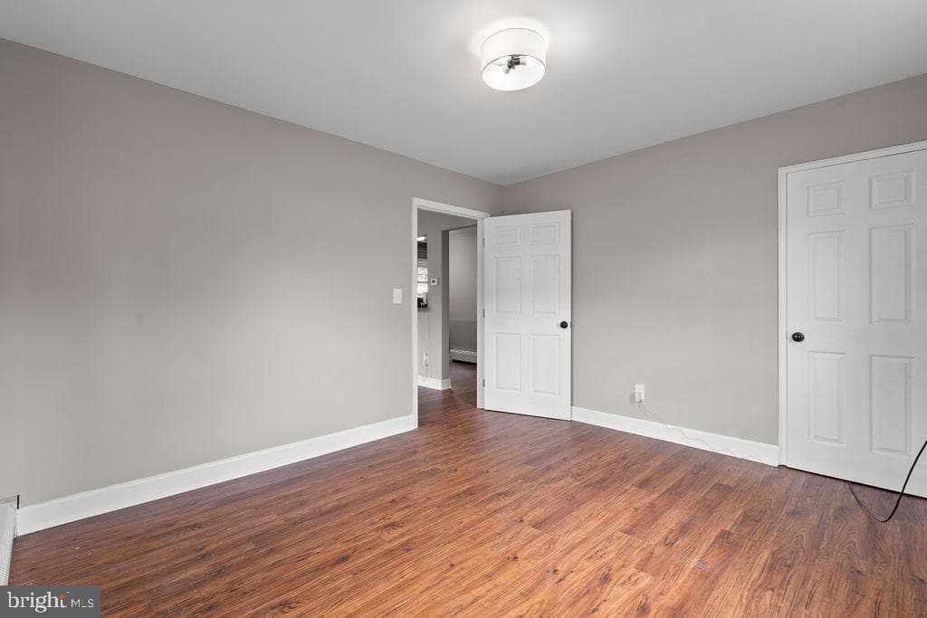 38 4th Street photo 12