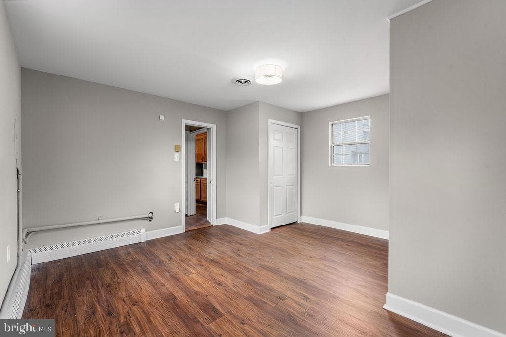38 4th Street photo 15