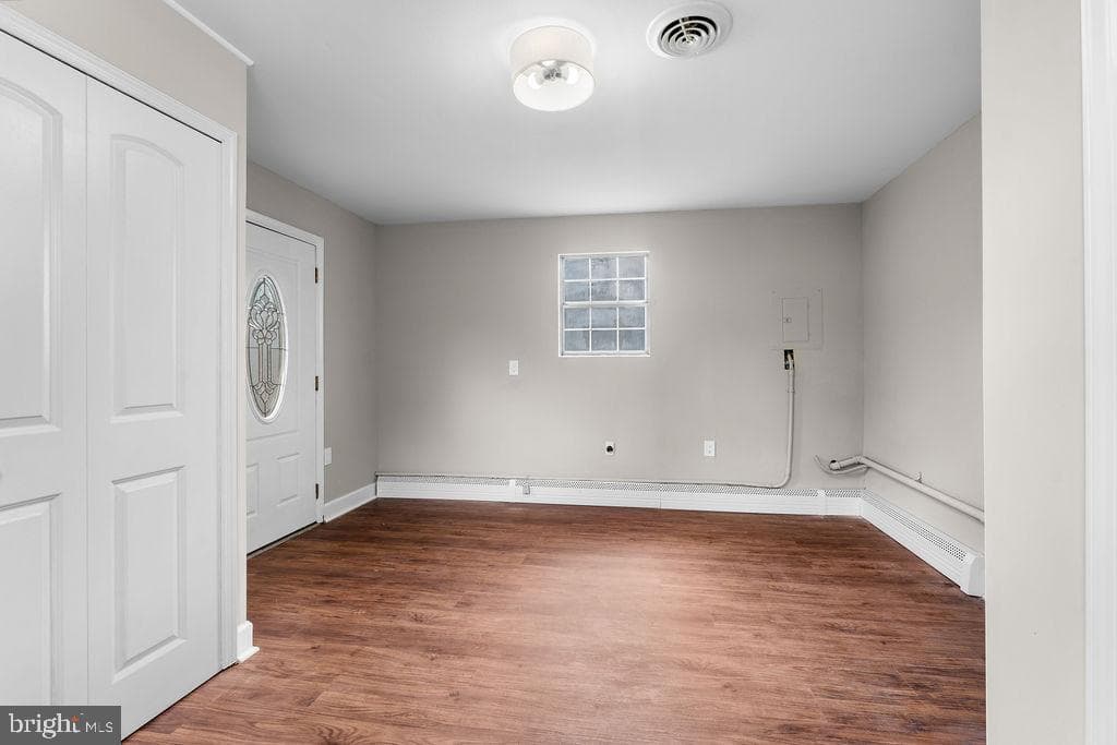 38 4th Street photo 6